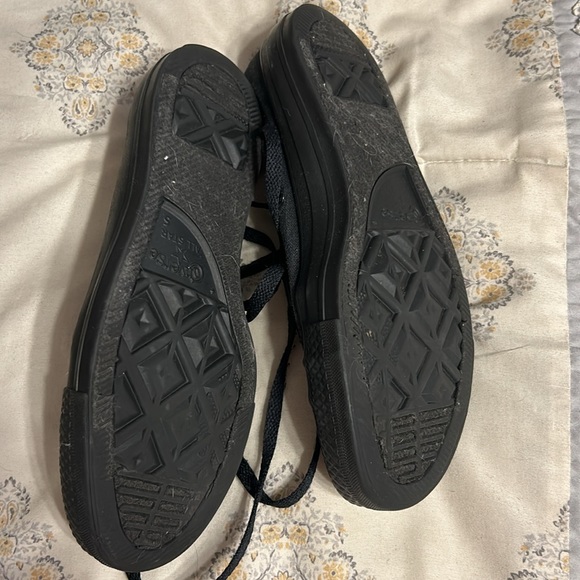 Converse black on black sneakers - Picture 4 of 5